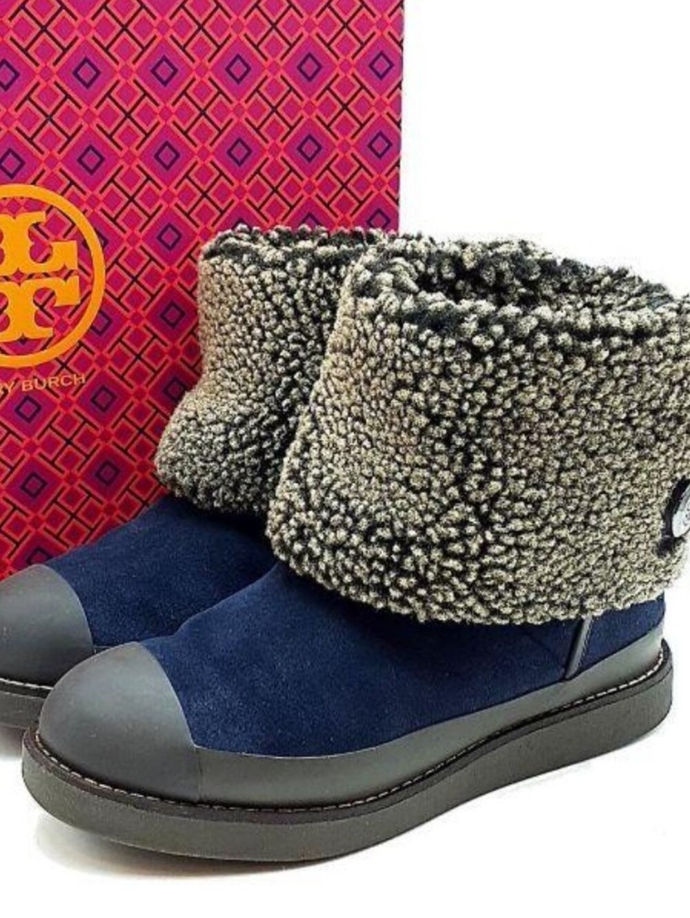 Tory Burch Margaret ankle bootie US7